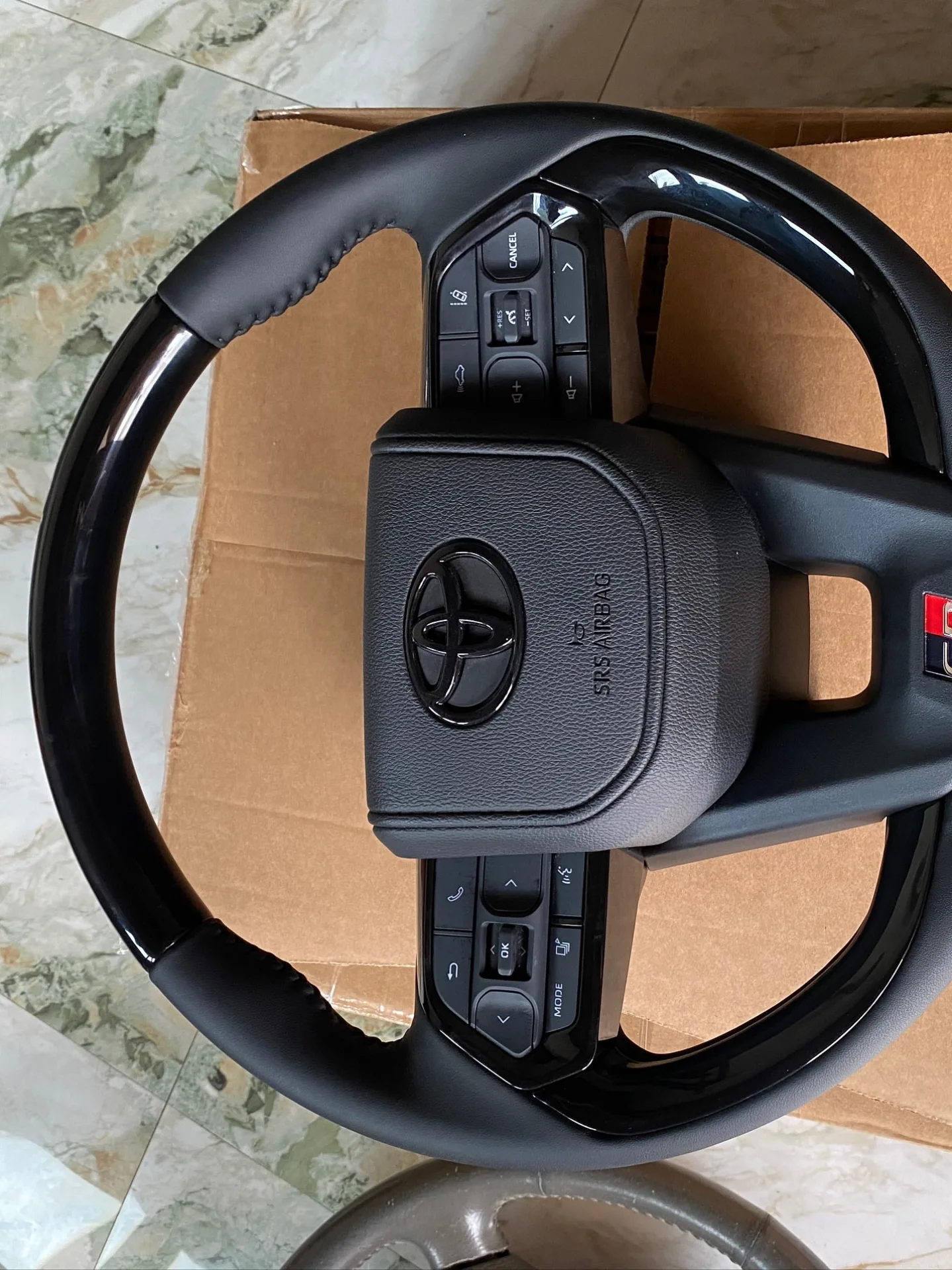 Stir toyota lc300 thumbnail 2